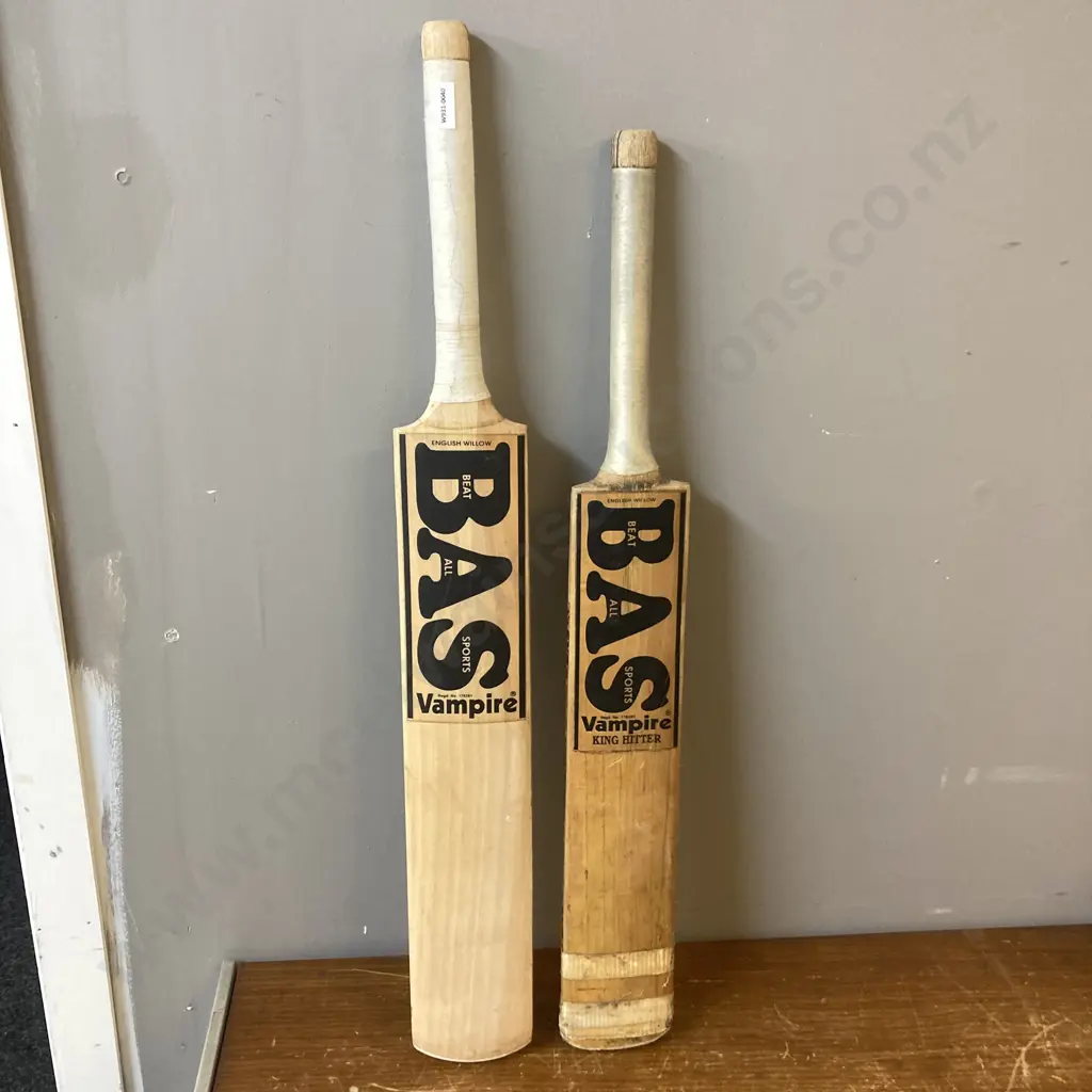 BAS Vampire English Willow Cricket Bat & BAS Vampire King Hitter English Willow Cricket Bat Image 1++
